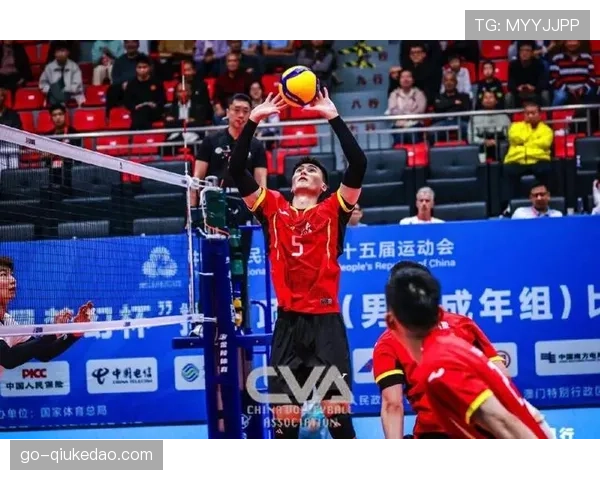 全运会男排比赛现场:体育道德风尚奖颁发,表彰运动员与裁判员 全运会男排比赛现场:体育道德风尚奖颁发,表彰运动员与裁判员