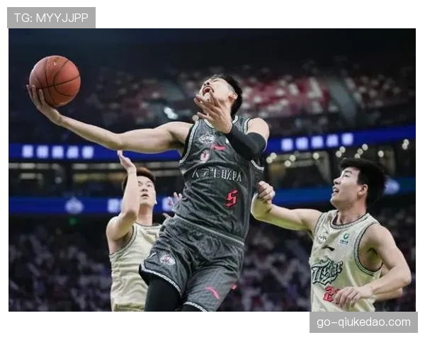 阿不都沙拉木荣膺总决赛最有价值球员（FMVP）